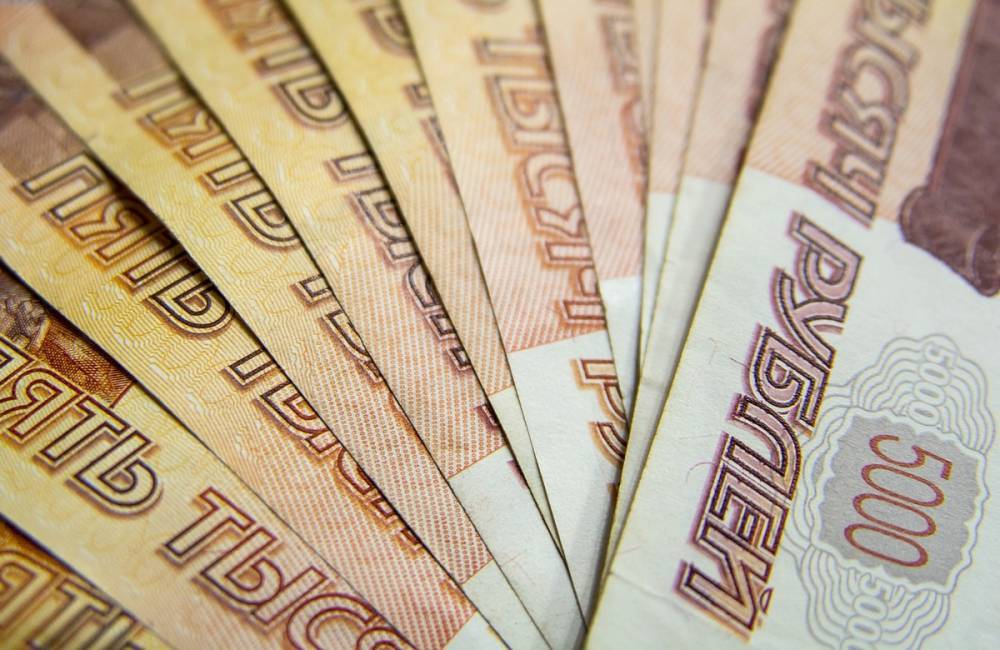 Экс-директор «управляшки» заставил учредителя раскошелиться почти на 150 тысяч рублей