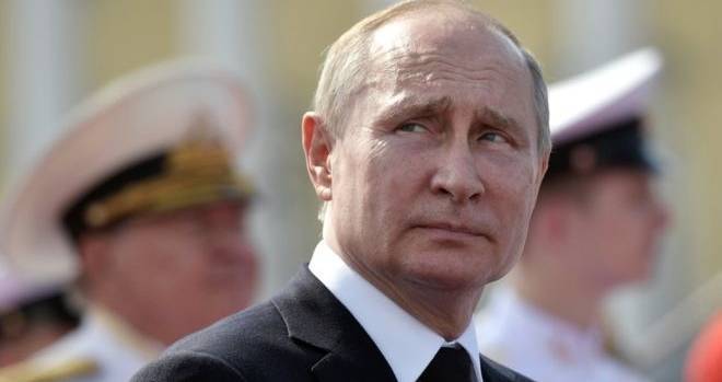 Надоел: почти 40% россиян не хотят видеть Путина президентом после 2024 года