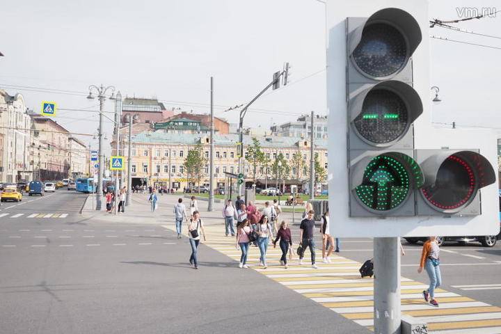 Светофоры и дорожные знаки проверят и заменят в Москве
