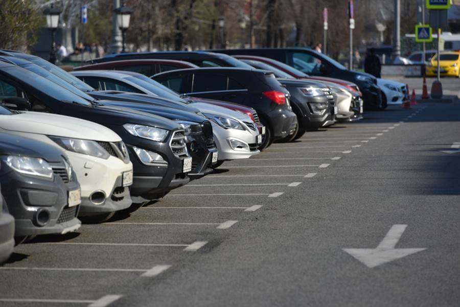 Названы самые популярные в России машины с пробегом