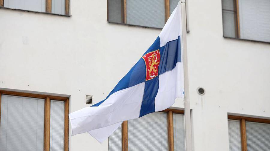 Финляндия ужесточит требования к документам россиян на шенген