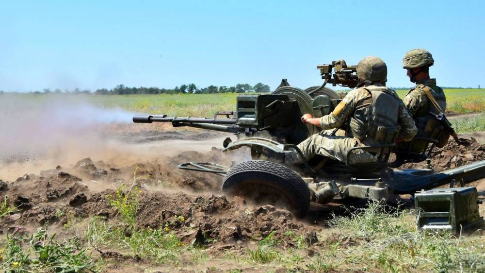В ДНР сообщили о размещении военной техники ВСУ вблизи домов в Донбассе