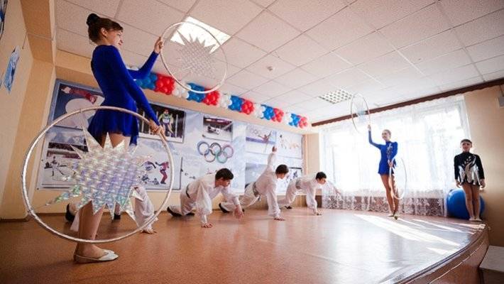 Молодежь в России стала больше заниматься спортом и меньше пить