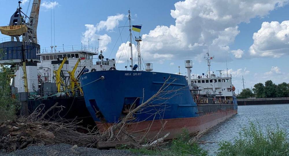 Посольство России на Украине не получило от Киева уведомлений об аресте танкера «Nika Spirit»