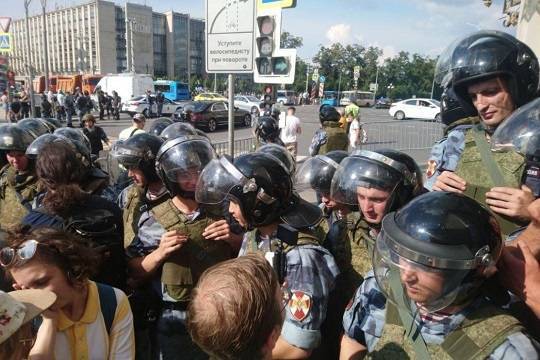 Политолог назвал акцию 27 июля в Москве провокацией
