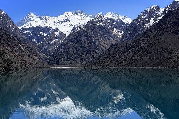 В Таджикистане погиб российский альпинист, «Снежный барс» Дроздов