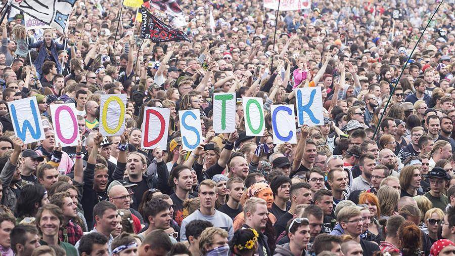 Майли Сайрус - В США отменили юбилейный рок-фестиваль «Вудсток» - iz.ru - Нью-Йорк - Нью-Йорк - Вьетнам