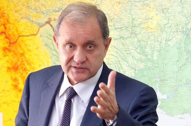 Экс-глава МВД Украины призвал к федерализации страны