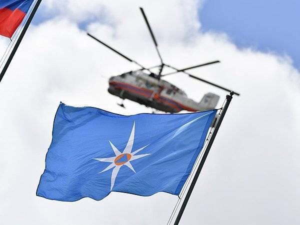 МЧС отправило вертолет на поиск пропавших в Карелии байдарочников