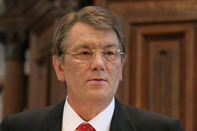 Украинский суд отказался арестовать имущество экс-президента Ющенко