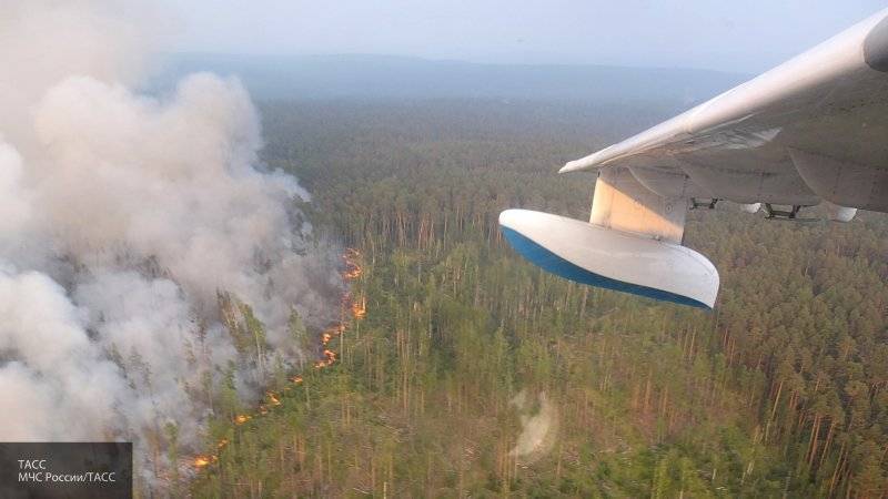 Десять Ил-76 переброшены в Красноярск для тушения пожаров