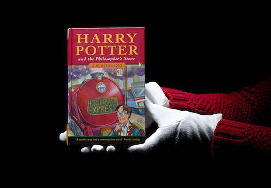 Первое издание "Гарри Поттера" продали на аукционе за 34 тысячи долларов