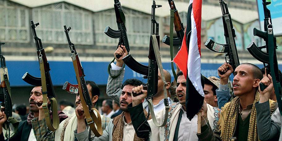 В Йемене во время военного парада погибли десятки людей из-за атаки хуситов
