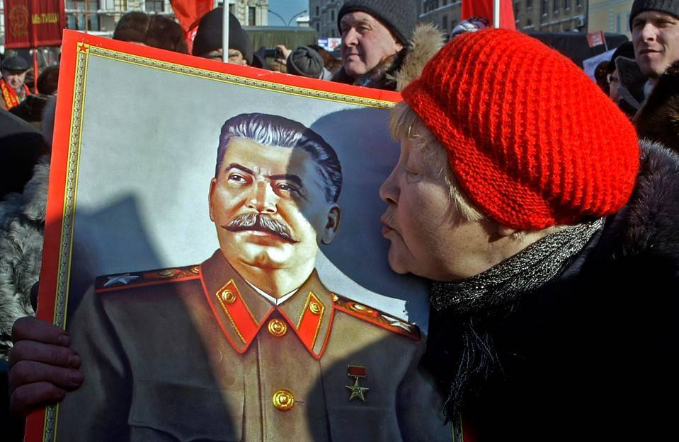 В России требуют завести уголовное дело на Сталина