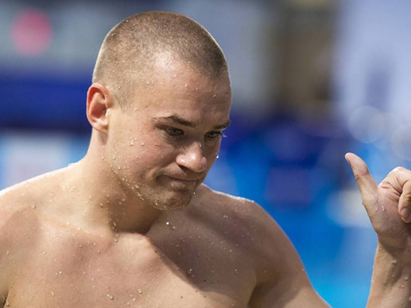 Кузнецов принёс России третью золотую медаль на ЧЕ по прыжкам в воду