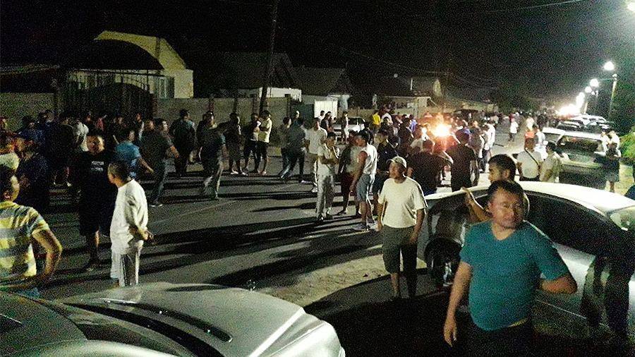 Сторонники Атамбаева отменили митинг из-за нового штурма его дома