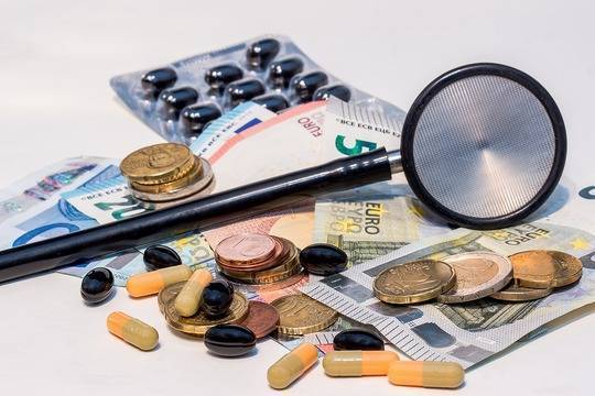 В России уменьшились продажи дешевых медикаментов