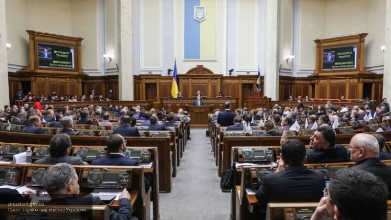 Партия Зеленского призывает сократить число комитетов в Раде