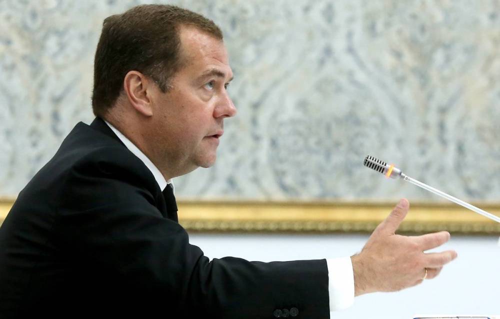 Медведев призвал ускорить подготовку торговых соглашений ЕАЭС с Сербией и Сингапуром