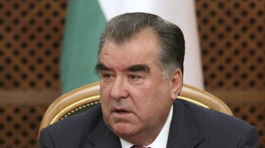 Рахмон призвал таджикистанцев избегать расточительства и показухи