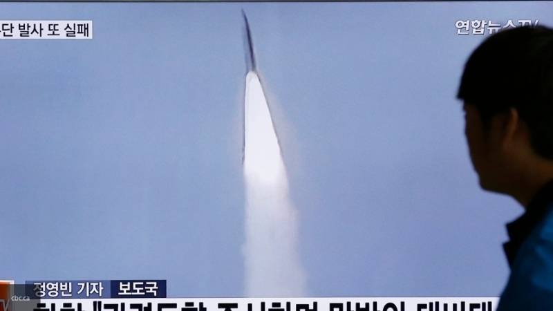 Северная Корея произвела запуск двух неопознанных снарядов в сторону Японского моря