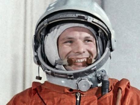 Что на самом деле подарила советская власть Юрию Гагарину за полет в космос