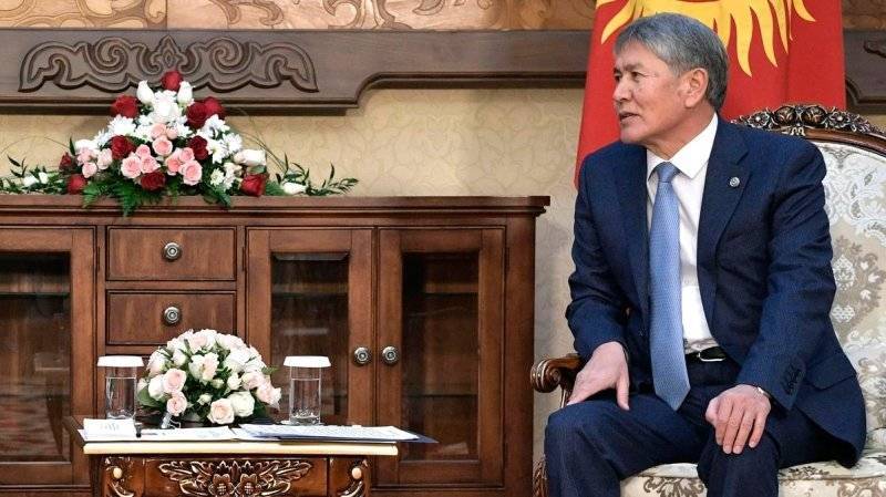 Киргизский суд арестовал имущество телеканала Атамбаева
