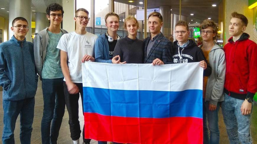 Школьники Москвы завоевали две медали Международной олимпиады по астрофизике