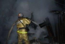 На севере Ульяновска загорелся дом, а в Радищевском районе – «УАЗ»