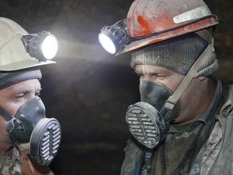 Украинские шахтёры хотят провести пикет у офиса Зеленского