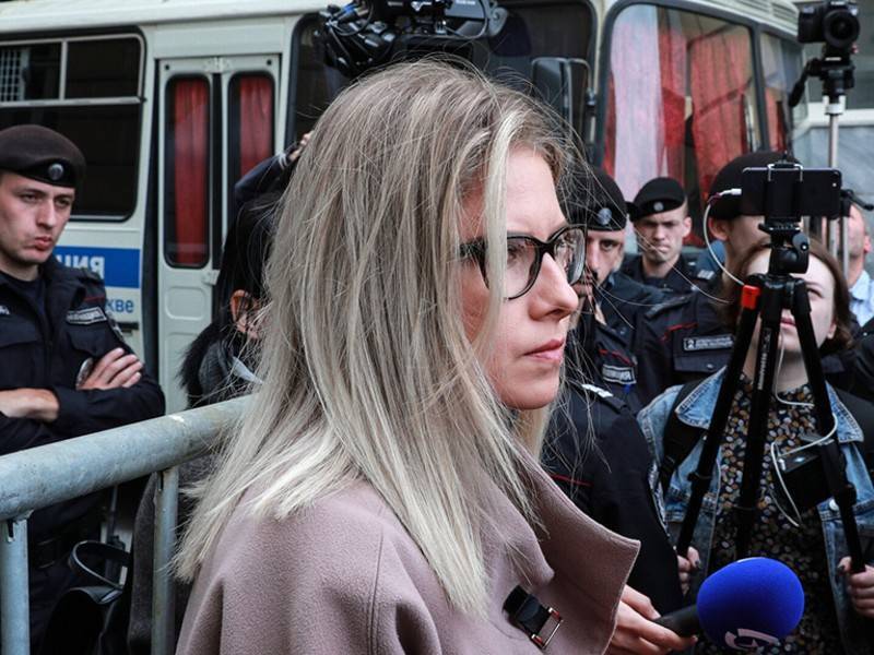 Обыски по делу о беспорядках идут в студии Навального и штабе Соболь
