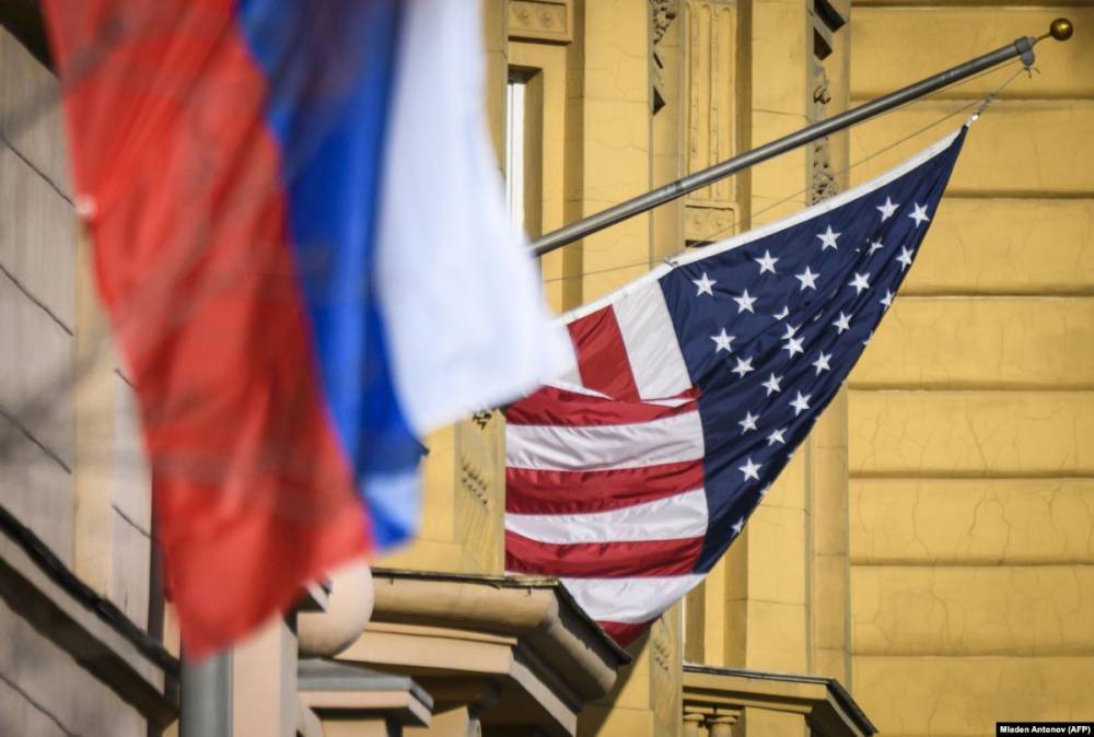 Дипломата из посольства США вызвали в МИД РФ из-за твита