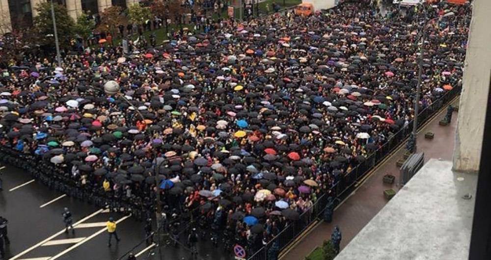 В согласованном митинге на проспекте Академика Сахарова участвуют 15000 человек – МВД