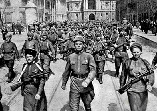 «Переодевание» Красной армии в 1943 году: зачем это надо было делать | Русская семерка