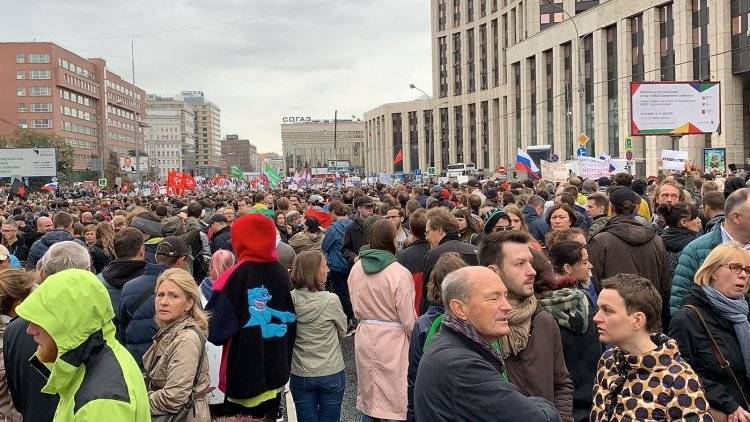 Дудь разуверился, что «тухлые» митингующие изменят Россию
