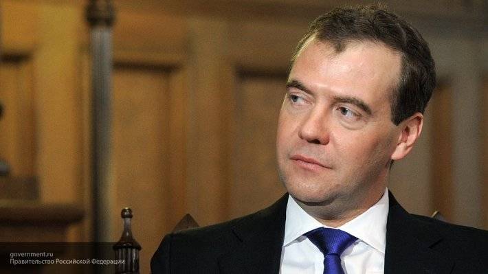 Премьер-министр РФ Дмитрий Медведев отправится в Туркмению с рабочим визитом