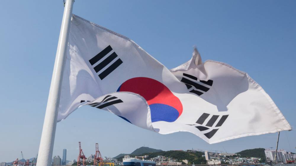 В Южной Корее в коррупции обвинили пятого президента по счету