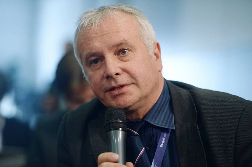 Немецкий политолог призвал Зеленского дать автономию Донбассу