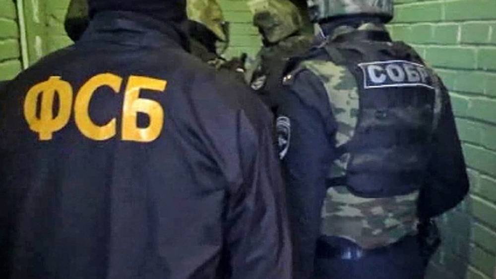 ФСБ&nbsp;обвиняет жителя Крыма в участии в боевых действиях на Украине