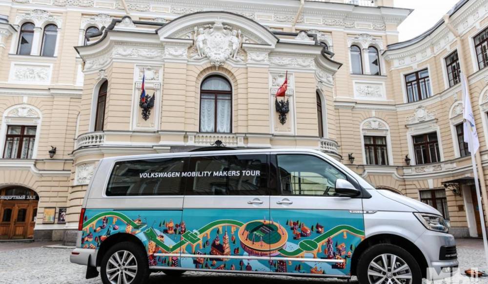 Городские волонтеры Петербурга едут в тур по России