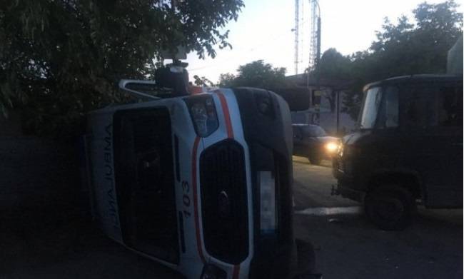 В Днепропетровске грузовик влетел в «скорую» – пострадали пять человек | Новороссия