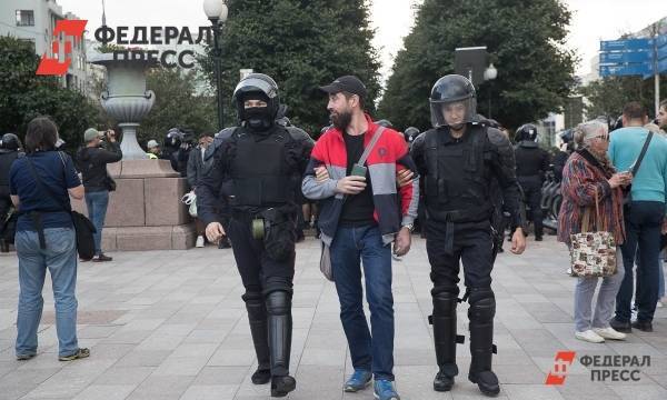 Совфед обвинил зарубежные силы в манипулировании митингующими на акции 10 августа | Москва | ФедералПресс