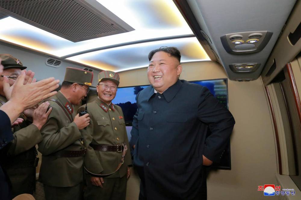 КНДР объявила об испытании новых ракет малой дальности