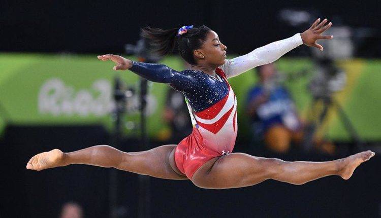 Гимнастка из США впервые выполнила двойное сальто назад с тремя винтами