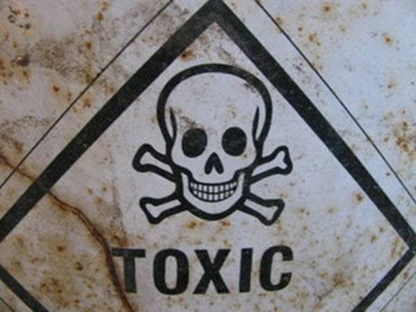 На федеральной трассе в Татарстане произошла утечка опасного вещества