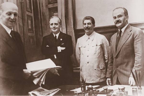 Потрошители. Переговоры Сталина и Риббентропа о «судьбах Европы». 27-28 сентября 1939 года