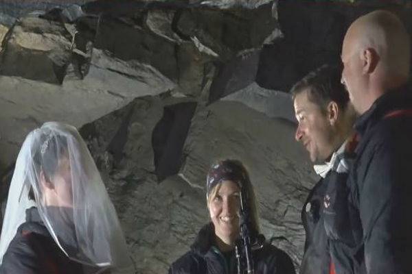 Дайверы сыграли свадьбу в самой большой подводной пещере Европы