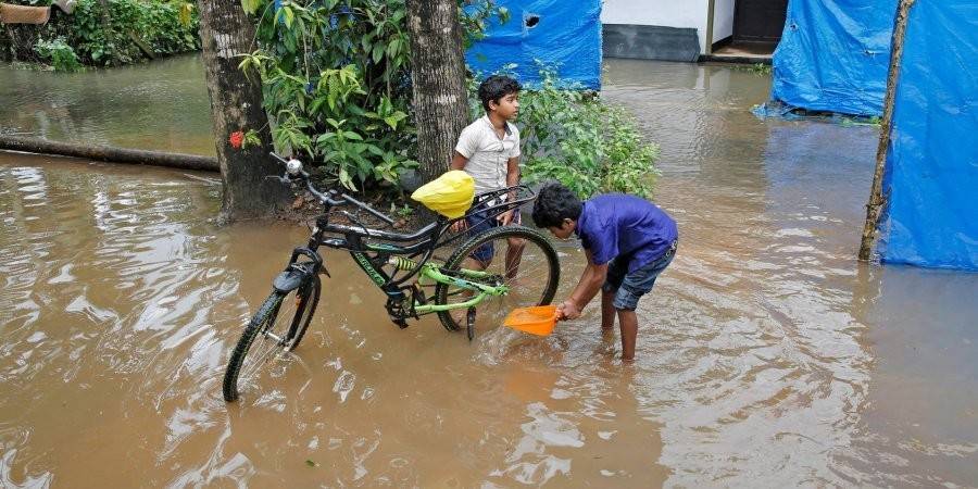 Наводнения в Индии унесли около 150 жизней