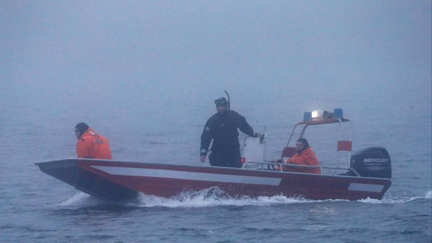 Видео: Рыболовецкий катер затонул в Черном море 11.08.19