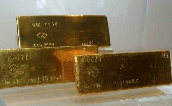 Bloomberg предсказал России четвертое место по золотовалютным резервам